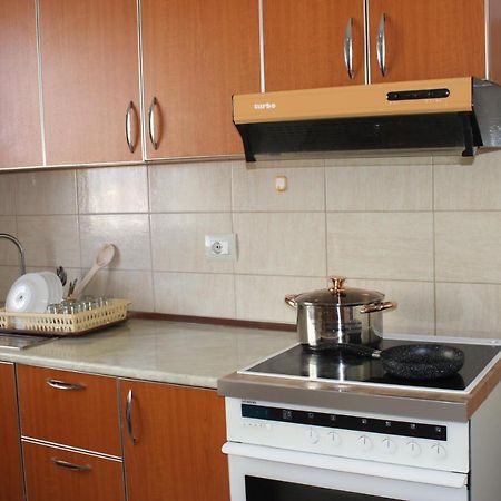 Bledi'S Comfy Apartment In New Blvd / Free Parking Tirana Exterior photo
