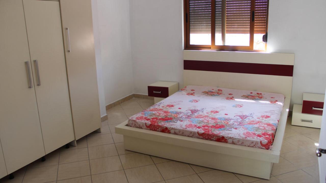 Bledi'S Comfy Apartment In New Blvd / Free Parking Tirana Exterior photo