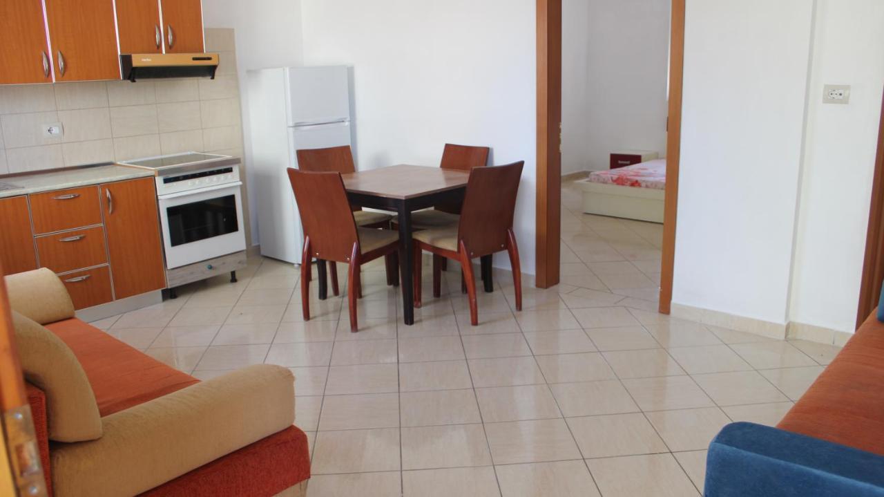 Bledi'S Comfy Apartment In New Blvd / Free Parking Tirana Exterior photo